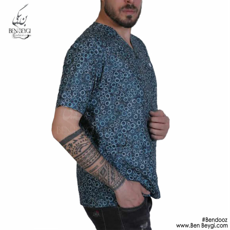 اسکراب UNISEX زنانه و مردانه آستین کوتاه یقه هفت رنگ آبی طرح دار کد SHA-131-17763