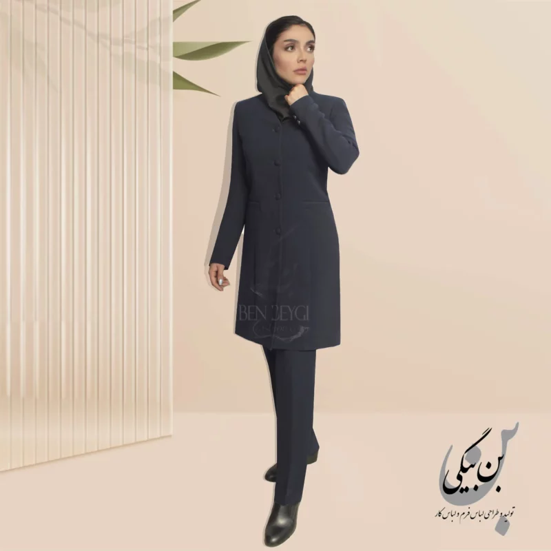مانتو شلوار اداری سرمه‌ای مغزی‌دوزی یقه هفت 4 دکمه پارچه کرپ کنزو کد 32442